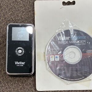 Capture Memories! Vivitar DVR 510N Digital Video Recorder Camcorder (Works!)